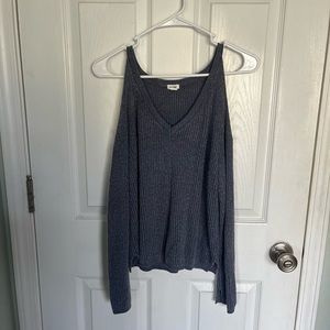 V neck sweater